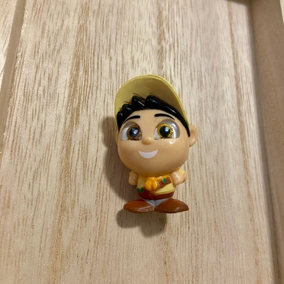 Series 7 Doorables - UP Russel - Picture 1 of 2